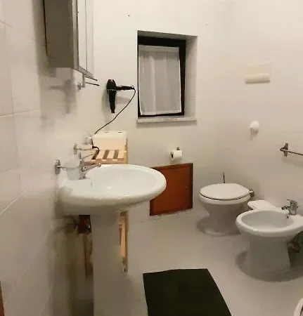 La Perla Di Apartment *